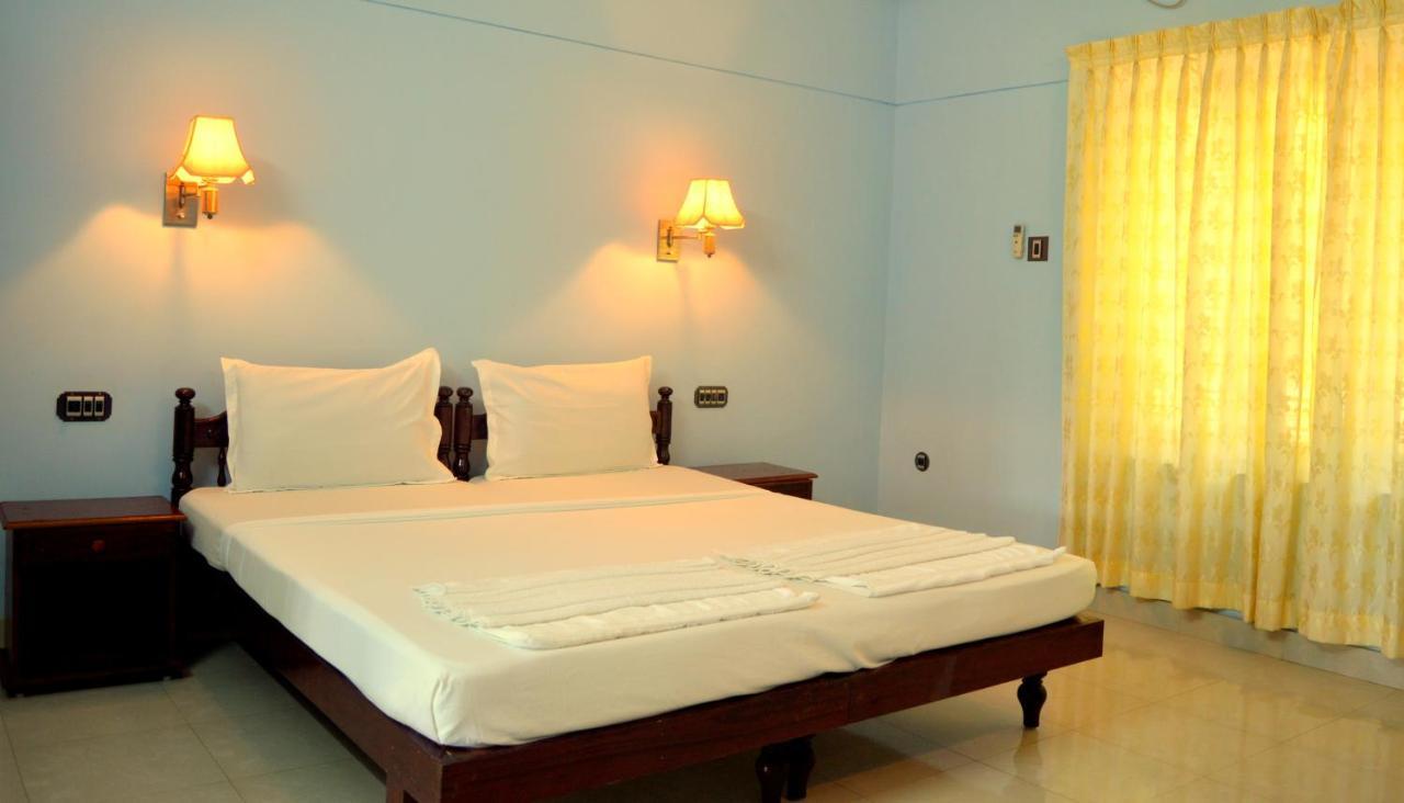 קובאלאם Ganesh Ayurveda Holiday Home Bed And Breakfast מראה חיצוני תמונה